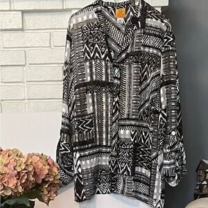 Black and White Geometric Patterned Shirt